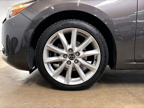 Used 2017 MAZDA MAZDA3 Grand Touring FWD image 11