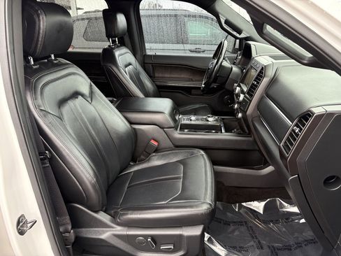 Used 2019 Ford Expedition Limited w/ Equipment Group 301A image 16