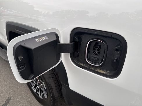 New 2026 GMC Sierra EV Elevation AWD/4WD image 67