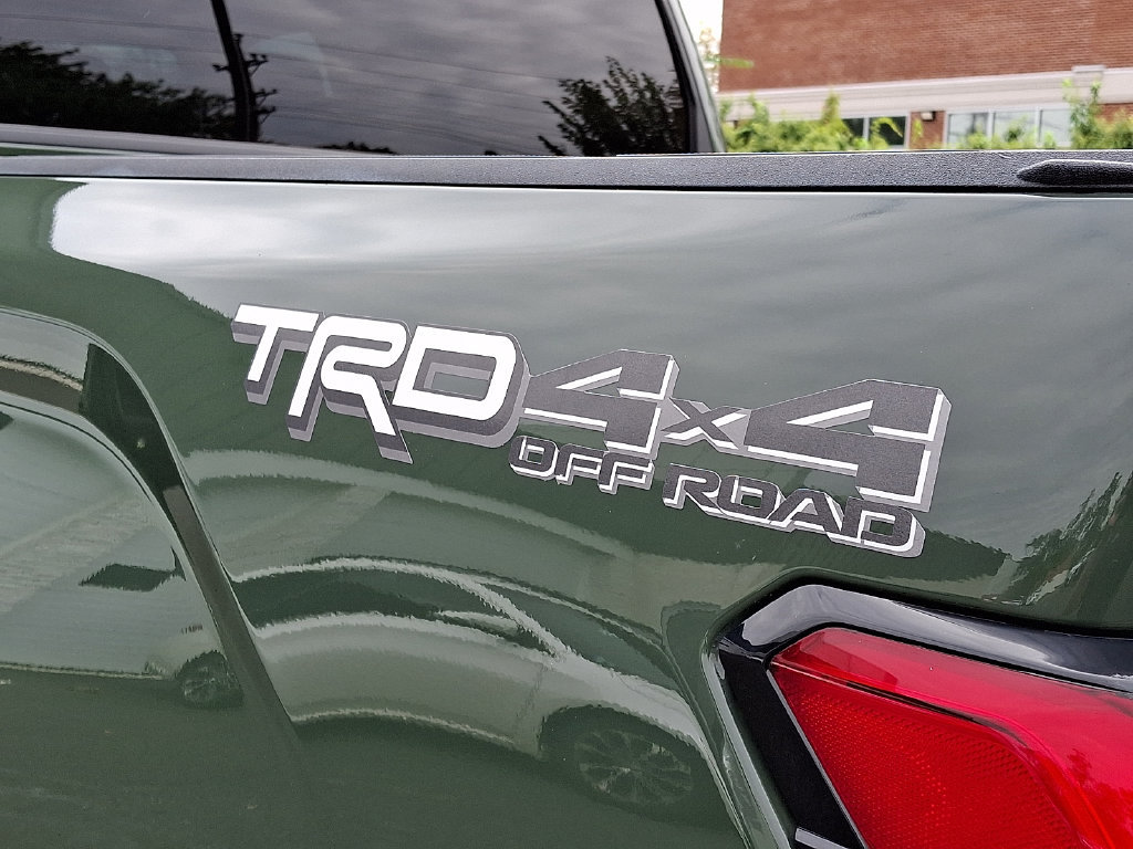 Used 2023 Toyota Tundra Limited w/ TRD Off-Road Package AWD/4WD image 30