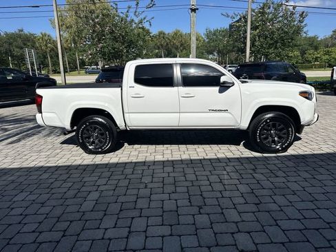 Used 2022 Toyota Tacoma SR5 w/ Technology Package RWD image 33