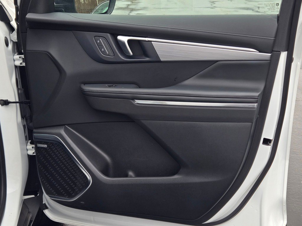 Certified 2025 Buick Enclave Preferred FWD image 6