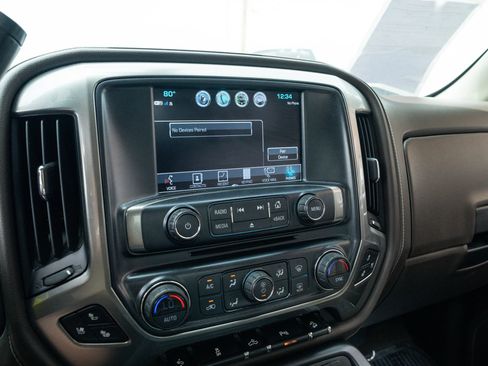 Used 2018 Chevrolet Silverado 1500 LTZ Z71 w/ LTZ Plus Package AWD/4WD image 30