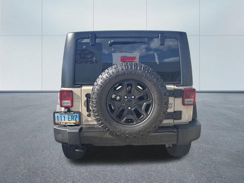 Used 2016 Jeep Wrangler Sport AWD/4WD image 6