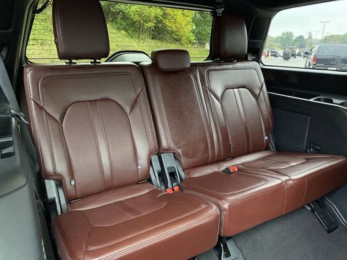 Certified 2024 Ford Expedition Limited image 44
