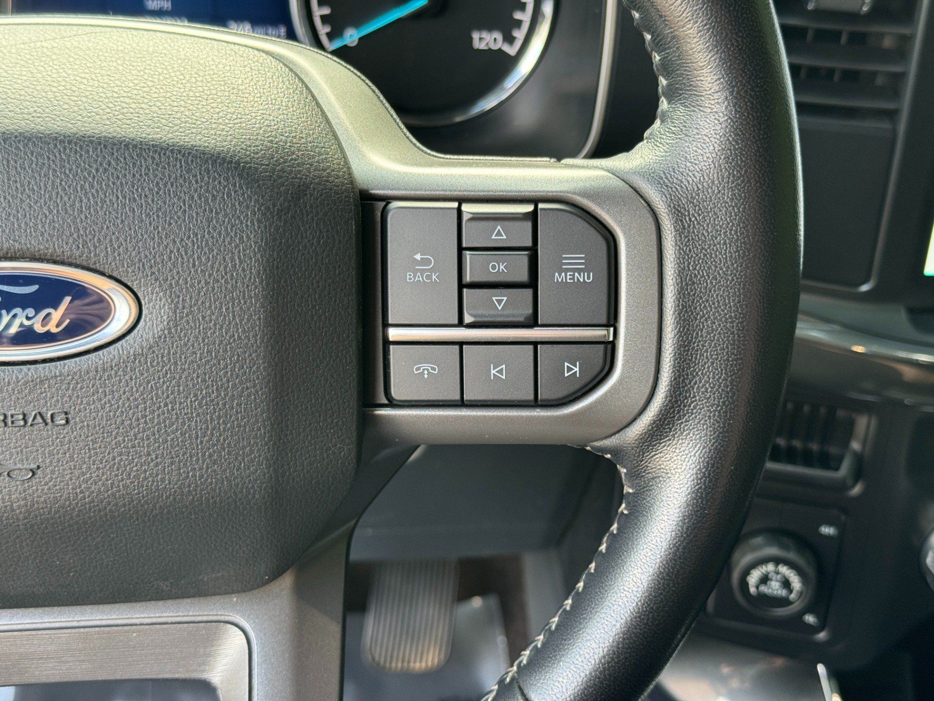 Used 2022 Ford F150 XLT w/ Equipment Group 302A High AWD/4WD image 29
