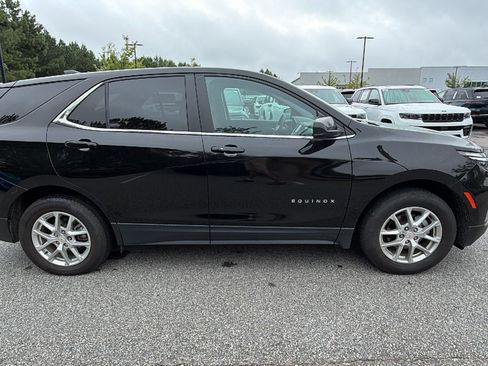 Used 2024 Chevrolet Equinox LT AWD/4WD image 7