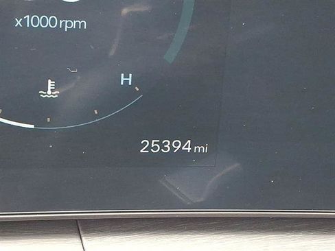 Certified 2024 Hyundai Santa Fe Limited AWD/4WD image 5