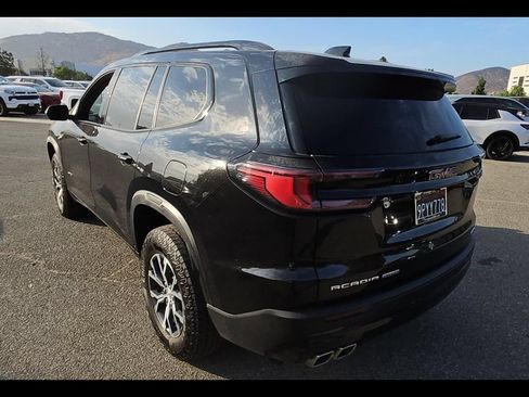 Used 2025 GMC Acadia AT4 AWD/4WD image 9