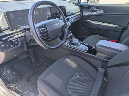 Certified 2026 Kia Sportage LX FWD image 24
