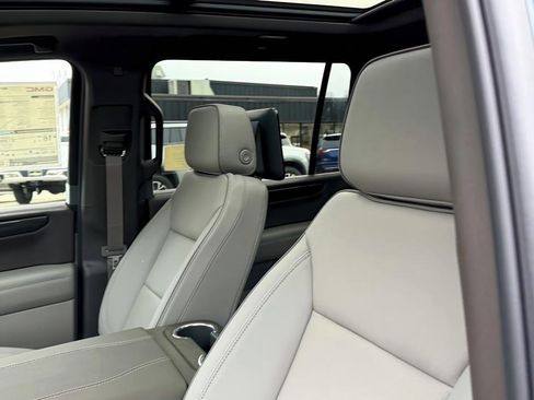 New 2026 GMC Yukon XL Elevation w/ Elevation Premium Package image 12
