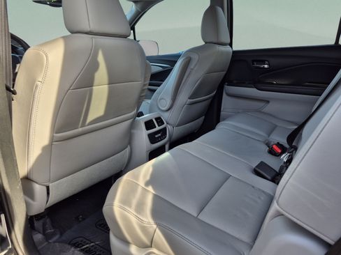 Used 2017 Honda Pilot EX-L image 16