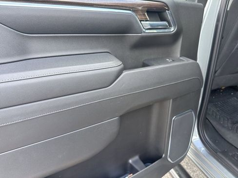 Used 2023 Chevrolet Silverado 1500 LT image 12