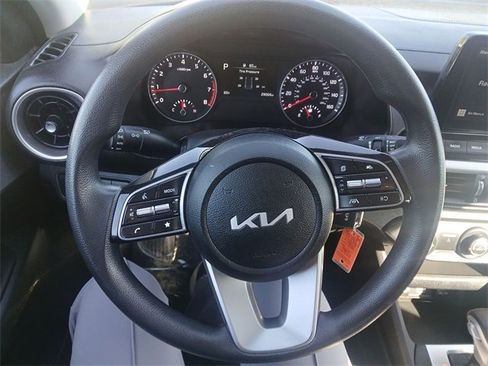 Certified 2023 Kia Forte LXS image 14