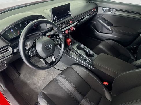 Used 2023 Honda Civic Sport image 9