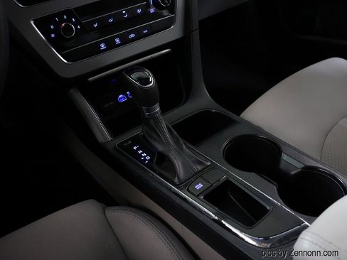 Used 2017 Hyundai Sonata SE image 21