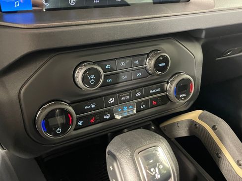 New 2026 Ford Bronco Badlands AWD/4WD image 7