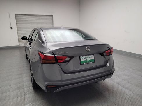 Used 2023 Nissan Altima 2.5 SV image 6