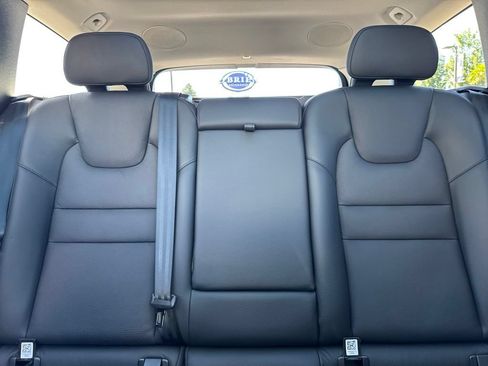 New 2026 Volvo V60 B5 Cross Country Plus w/ Climate Package AWD/4WD image 18