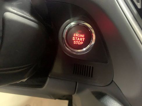 Used 2024 Subaru Crosstrek 2.0i Premium AWD/4WD image 27