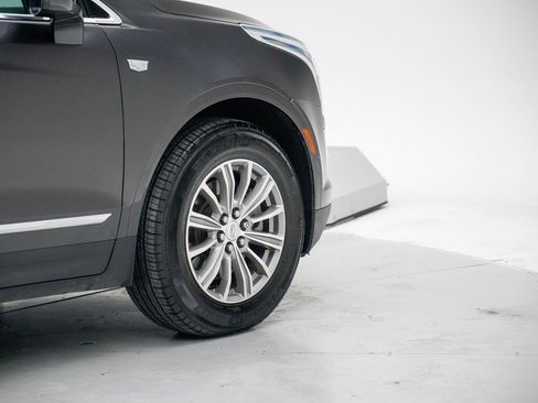 Used 2017 Cadillac XT5 Luxury w/ Driver Awareness Package image 25