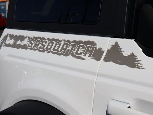 New 2025 Ford Bronco Outer Banks w/ Sasquatch Package image 19