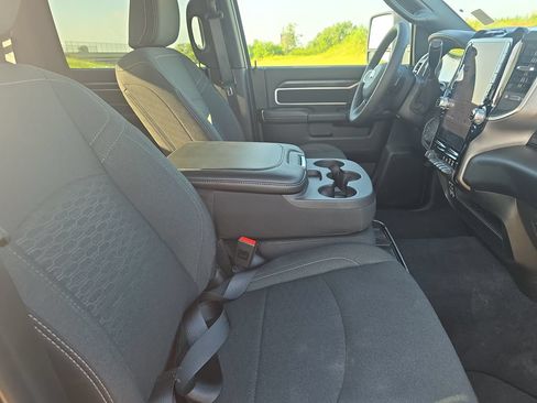 Used 2026 RAM 2500 Big Horn AWD/4WD image 10