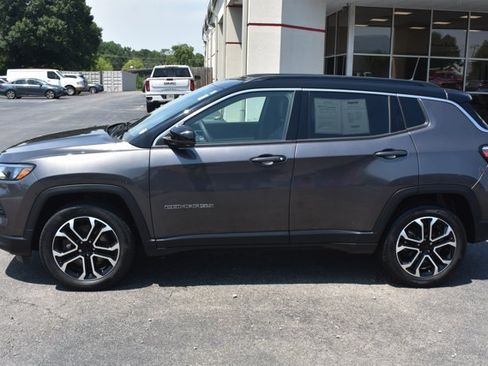 Used 2023 Jeep Compass Limited AWD/4WD image 10