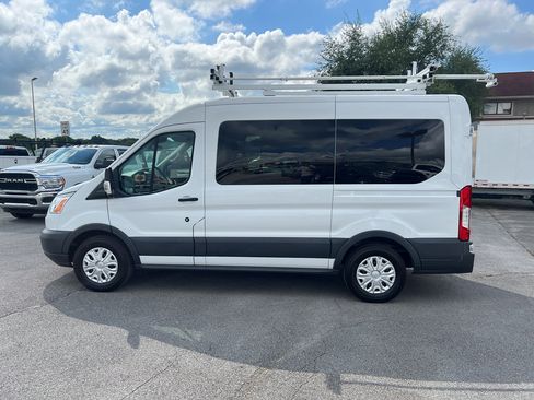 Used 2018 Ford Transit 150 XLT image 8
