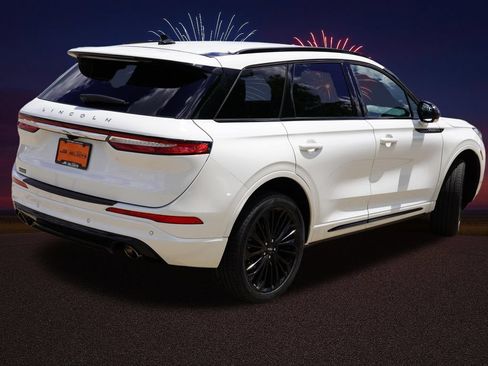Used 2023 Lincoln Corsair Reserve w/ Jet Appearance Package AWD/4WD image 5