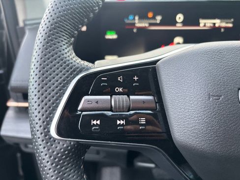 Used 2024 Nissan Ariya FWD image 18