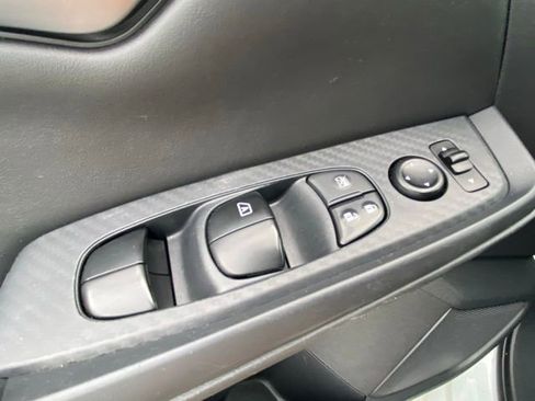 Used 2022 Nissan Sentra SV image 18