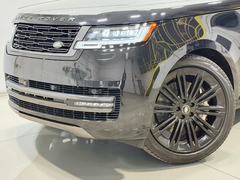 Used 2023 Land Rover Range Rover SE image 16