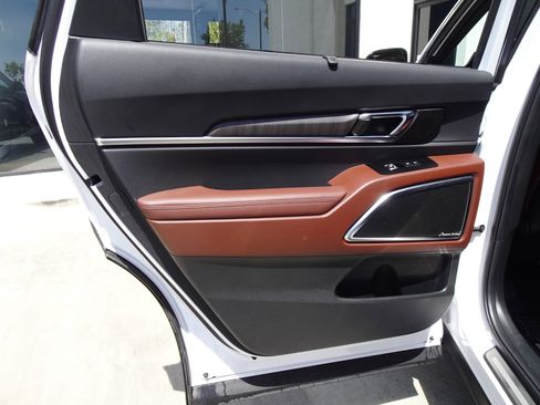 Used 2024 Kia Telluride SX Prestige AWD/4WD image 15