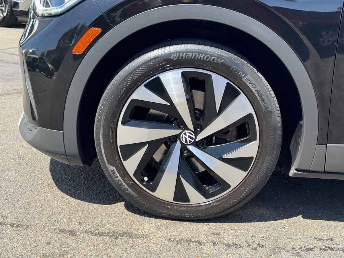 Used 2022 Volkswagen ID.4 Pro S w/ Gradient Package RWD image 7