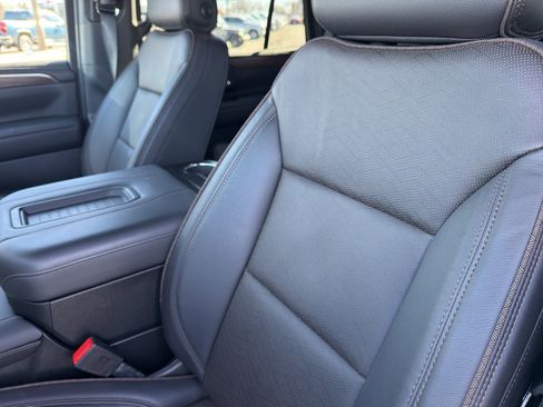 Used 2024 Chevrolet Tahoe High Country image 14