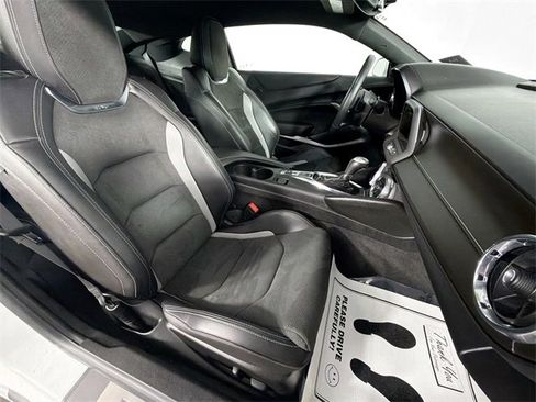 Used 2020 Chevrolet Camaro SS image 23