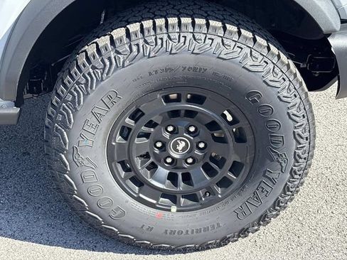 New 2026 Ford Bronco Badlands AWD/4WD image 9