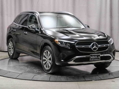 Certified 2025 Mercedes-Benz GLC 300 image 5