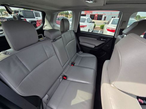 Used 2015 Subaru Forester 2.5i Touring w/ Eyesight & Navigation System AWD/4WD image 17
