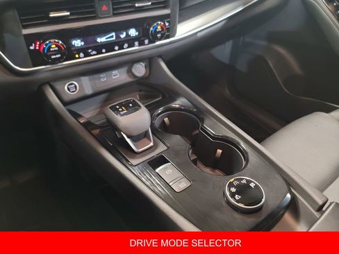 Certified 2023 Nissan Rogue SV w/ SV Premium B Package image 19