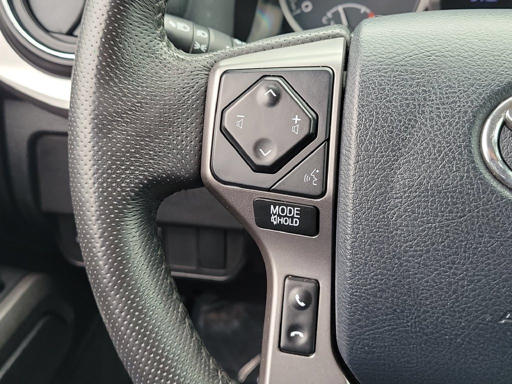 Certified 2020 Toyota Tacoma SR5 RWD image 9