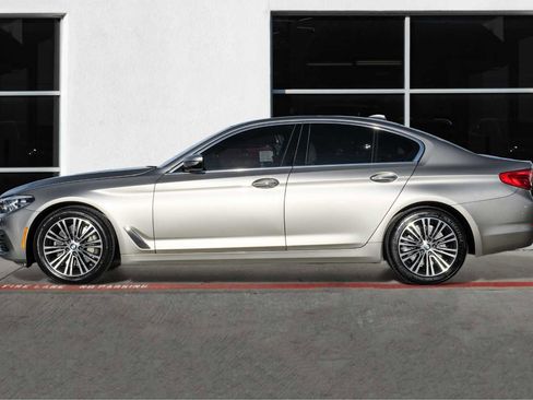 Used 2018 BMW 530i 530i w/ Premium Package image 12