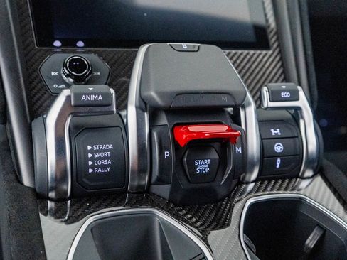 Used 2023 Lamborghini Urus Performante image 45