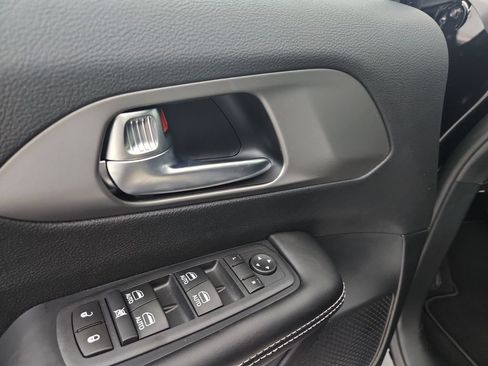 New 2027 Chrysler Pacifica LX FWD image 20