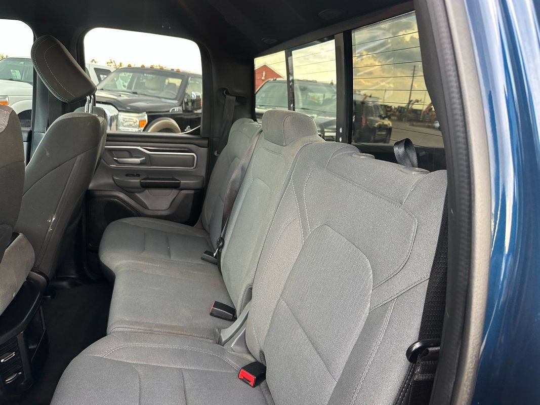 Used 2022 RAM 1500 Big Horn AWD/4WD image 30