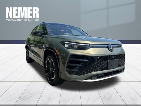 New 2026 Volkswagen Tiguan SEL R-Line AWD/4WD image 6