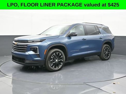 New 2026 Chevrolet Traverse LT w/ Sun and Wheel Package image 4