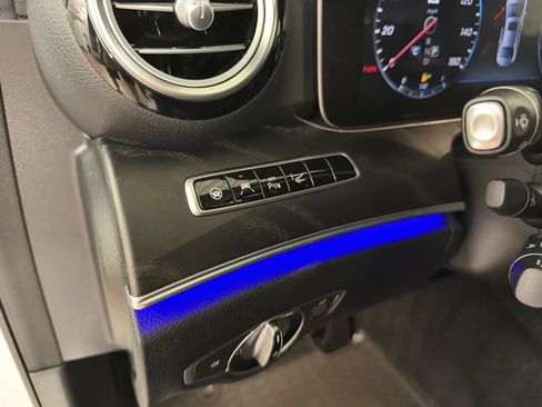 Used 2018 Mercedes-Benz E 300 4MATIC image 14