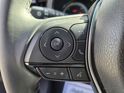 Used 2023 Toyota Venza Nightshade image 19